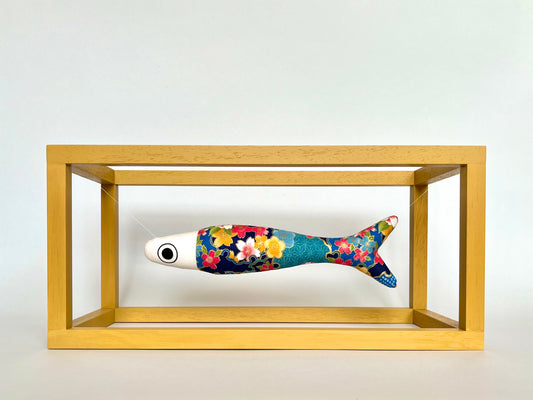 BOÎTE À POISSON - pesce sospeso in scatola di legno giallo senape